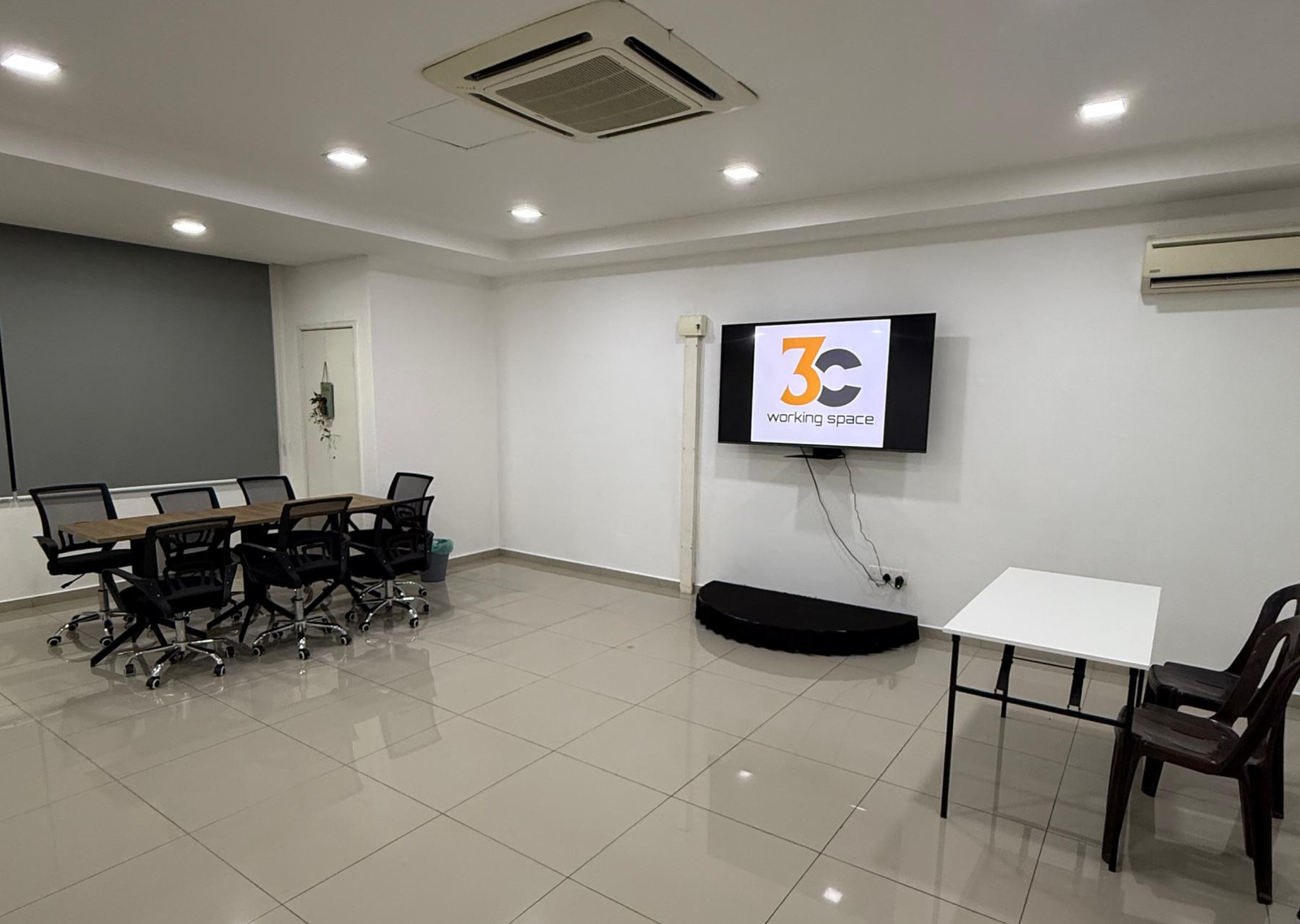 meeting room (1)